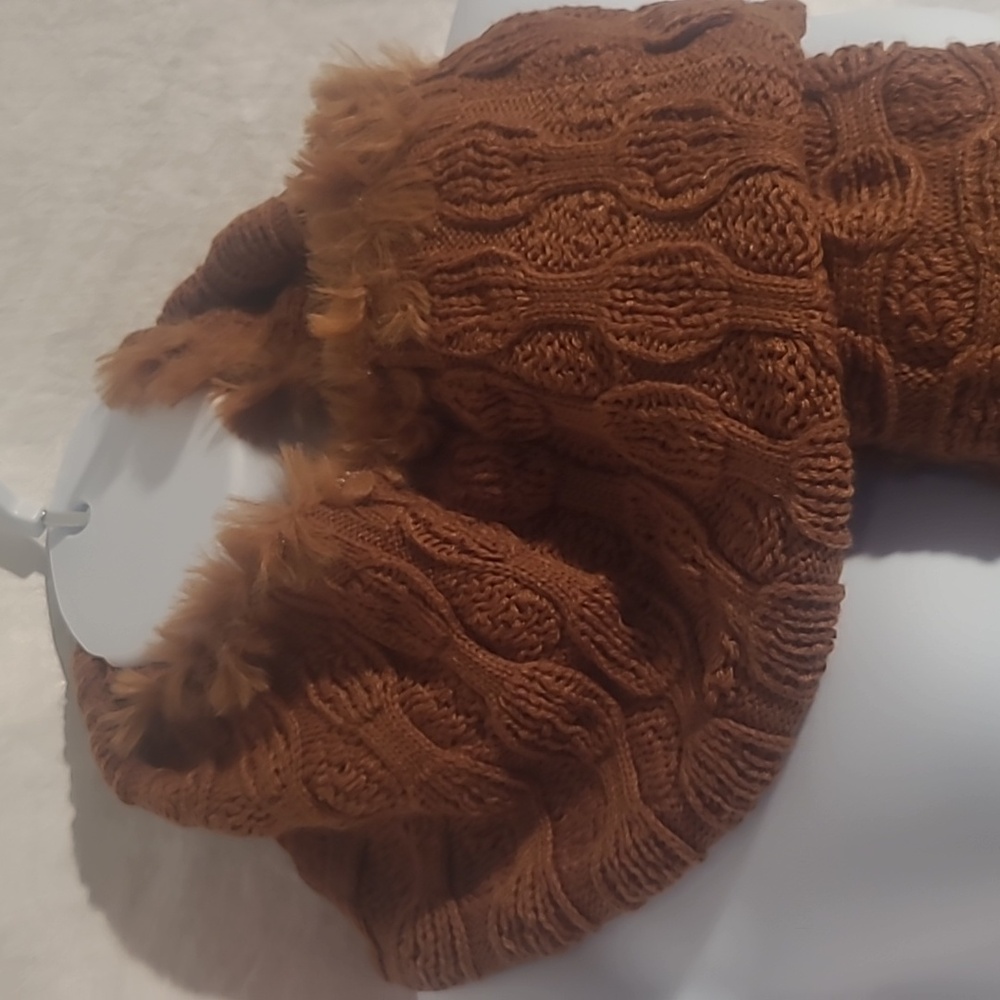 Adrienne Landau Brown Cable Knit Scarf with Faux Fur - Picture 2 of 4